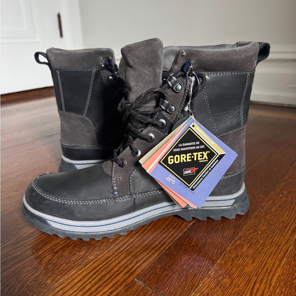 GORE-TEX Clark’s Black and Dark Gray Outdoor waterproof snow Boots